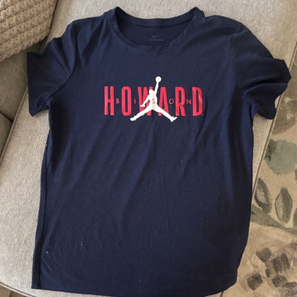 Nike Jordan brand Howard University XL  Women’s T-Shirt Navy Red White Dri-Fit